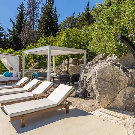 G Vacation House * Bacina